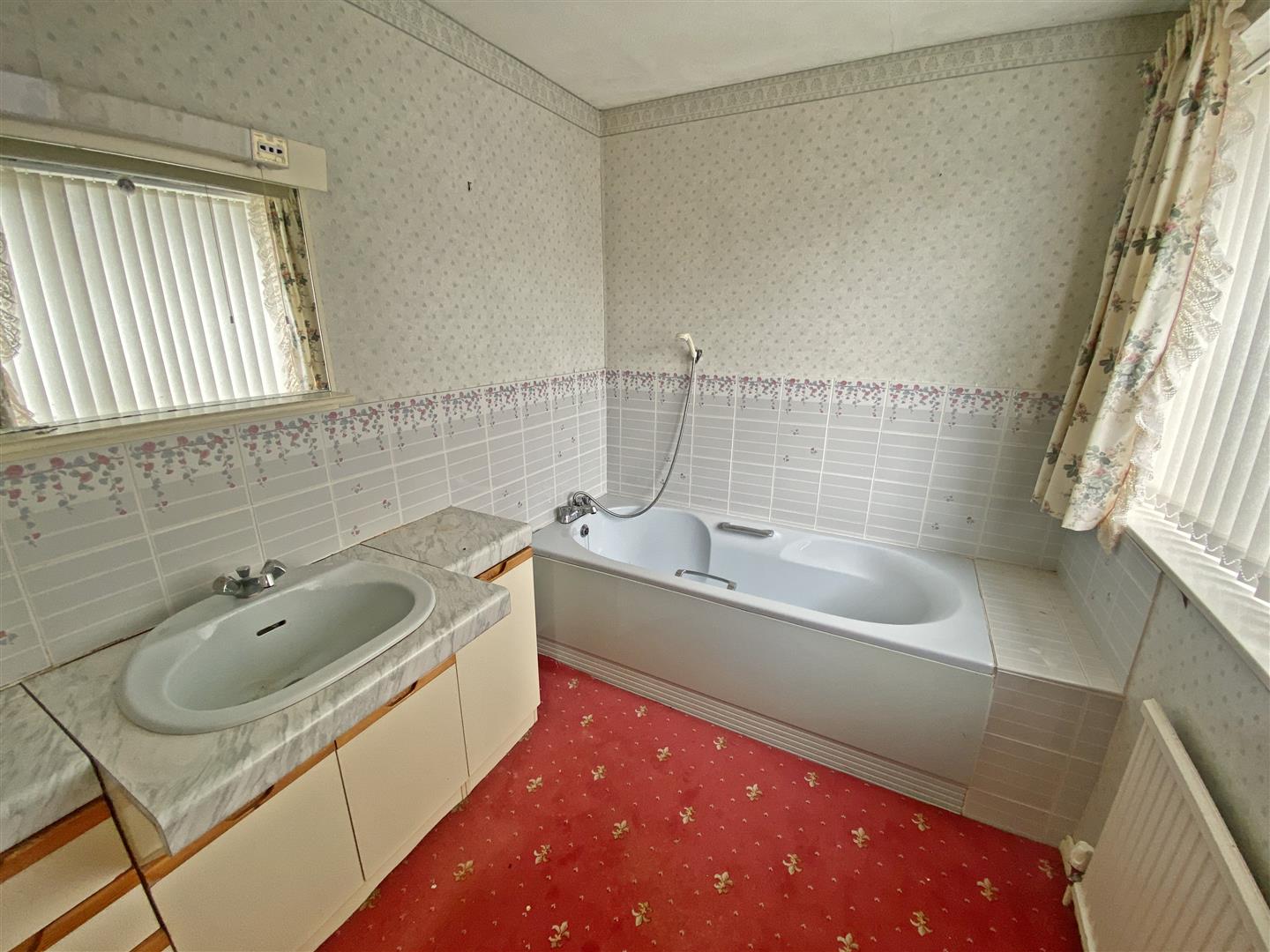 » Brooklands Lane, Menston, LS29 6PJ